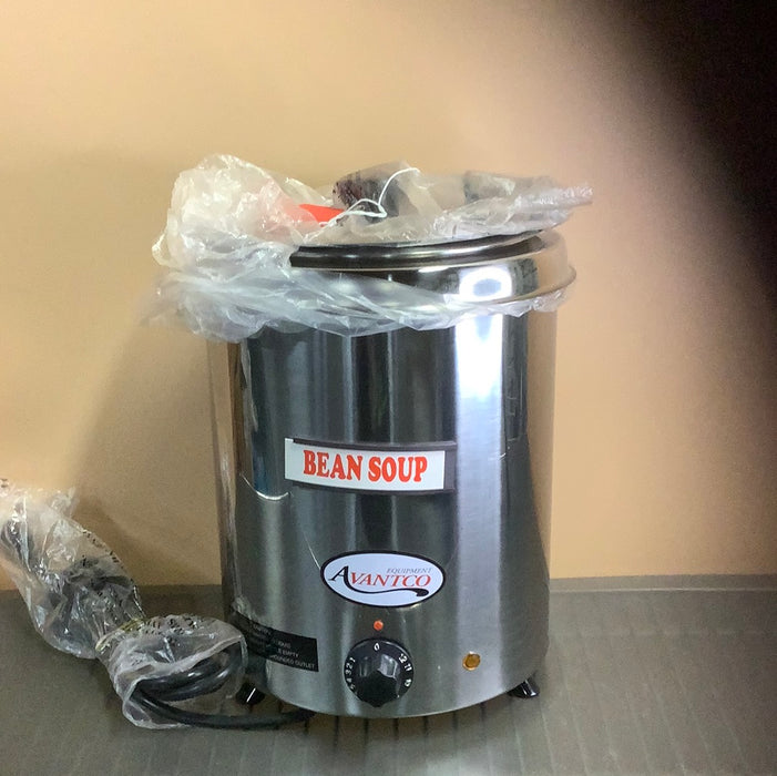 Avantco W300SS 6 Qt. Round Stainless Steel Countertop Food / Soup Kettle Warmer - 120V, 300W