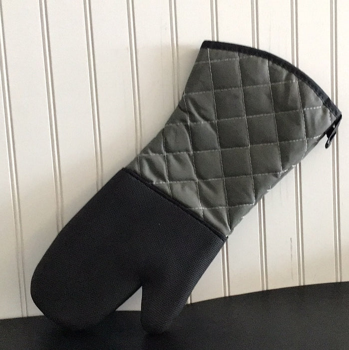 SafeMitt 17" Flame Retardant Oven Mitt with Neoprene Grip