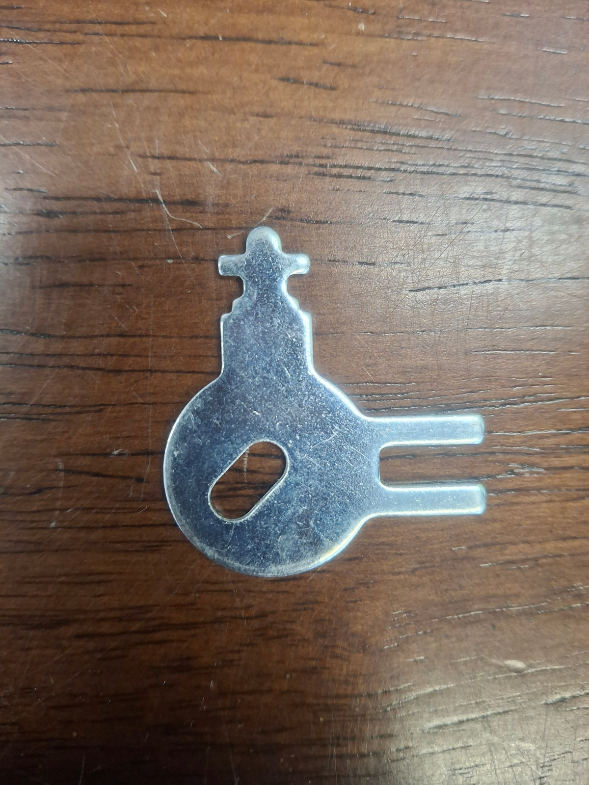 Key for dispensers — Pristine Supply