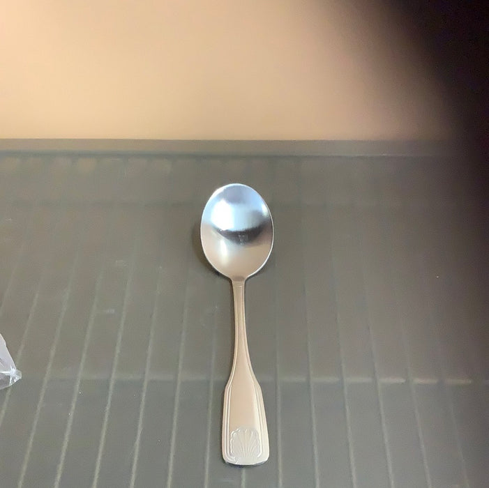 Acopa Edgeworth 7" 18/8 Stainless Steel Extra Heavy Weight Dessert Spoon - 12/Case - RE-103