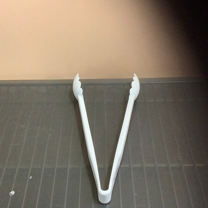 Cambro 12TGS148 Lugano 12" White Scallop Grip Plastic Tongs