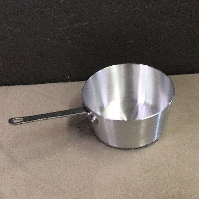 Choice 3.75 Qt. Tapered Aluminum Sauce Pan