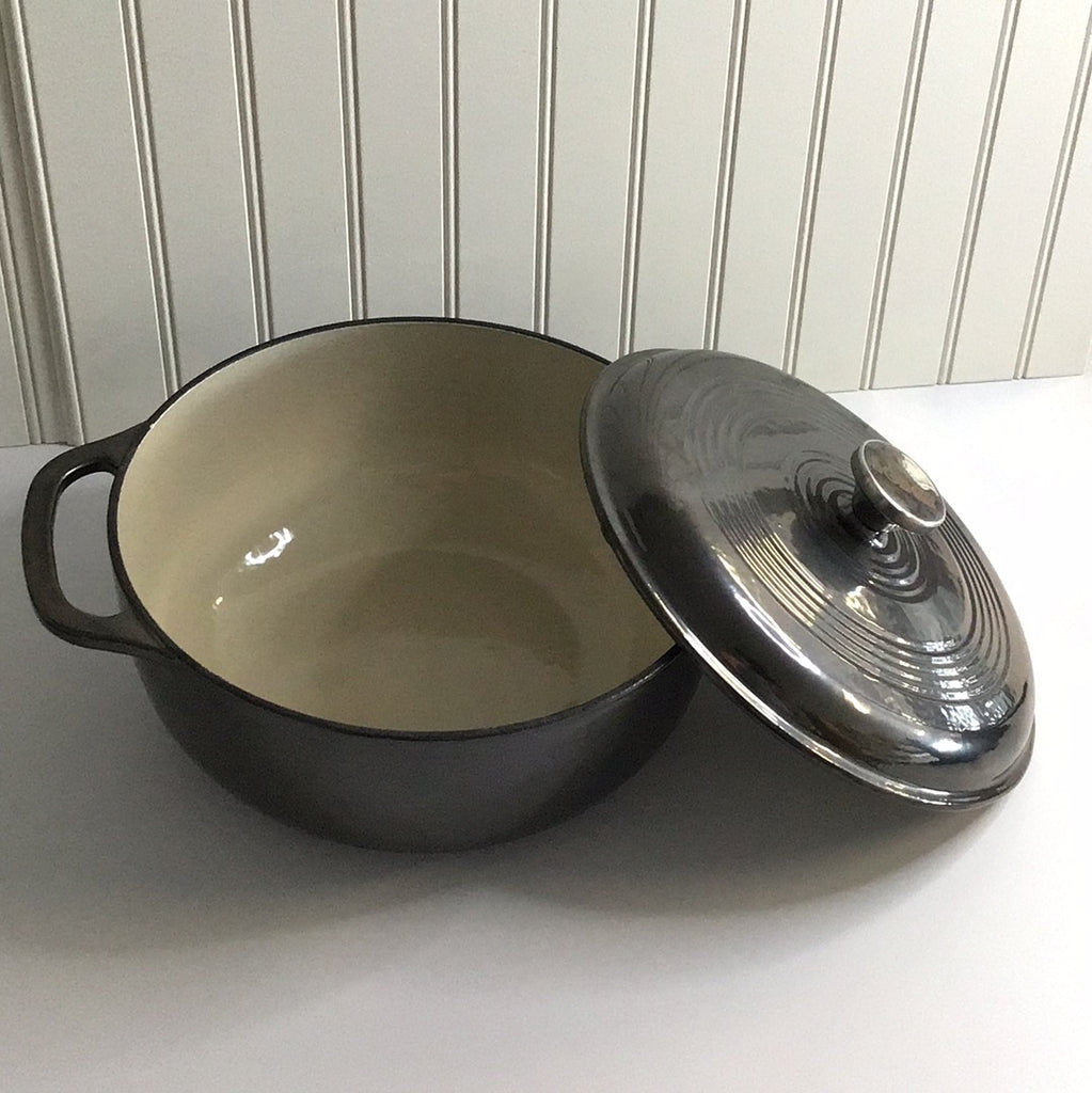 Lodge Cast Iron 6 Quart Enameled Cast Iron Dutch Oven, Midnight Chrome -  Ideal for Slow-Roasting, Simmering, and Baking Bread in the Cooking Pots  department at