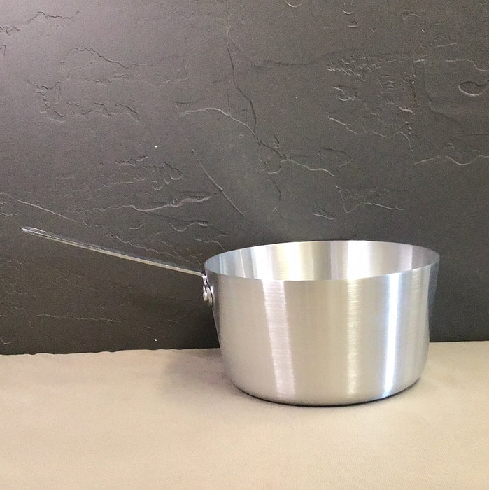 Choice 5.5 Qt. Tapered Aluminum Sauce Pan